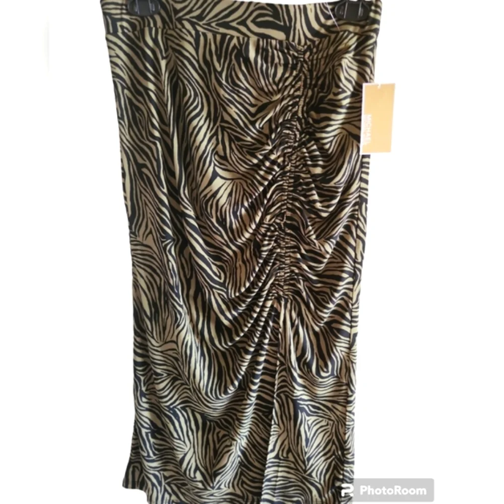 NWT, Michael Kors, Women's Olive and Black zebra print skirt, Sz M - Picture 9 of 11